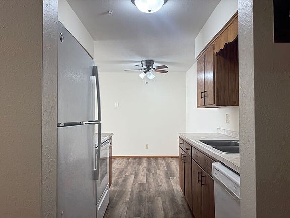 2nd image of 301 6th St S #15