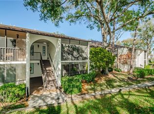 1724 Pine Ridge Way W APT D-1, Palm Harbor, FL 34684