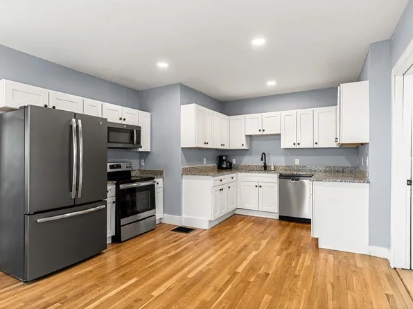95 Rumford St, Concord, NH 03301