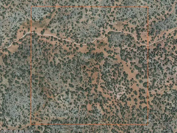 265 E Juniper Ln, Ash Fork, AZ 86320