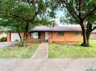 521 John Doe St, Clovis, NM 88101