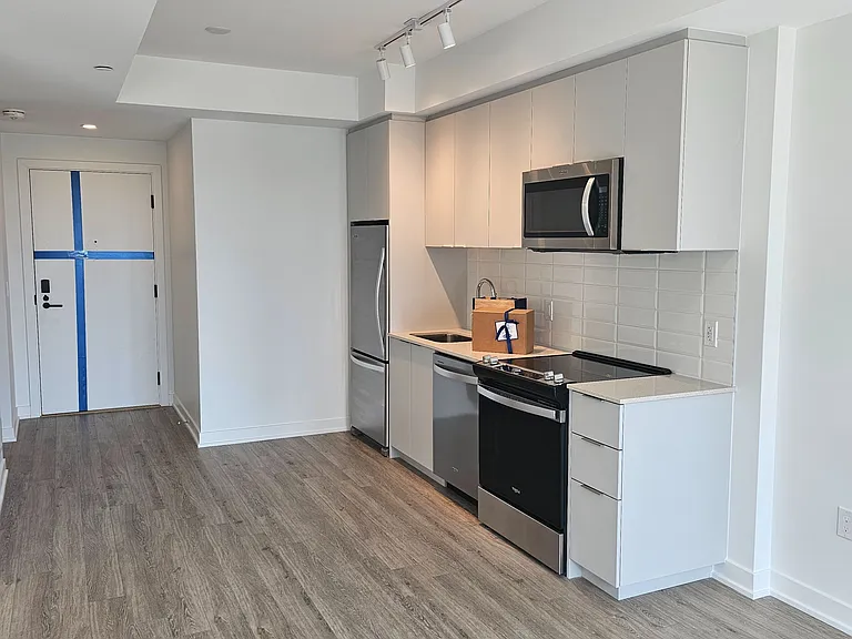 750 Whitlock Ave #503 — Photo 9