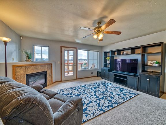 3rd image of 61 N Shore Dr APT 6