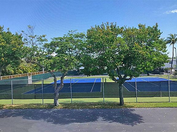 5th image of 6257 Bay Club Drive #3
