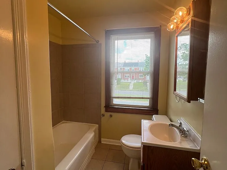 3708 Erdman Ave — Photo 9