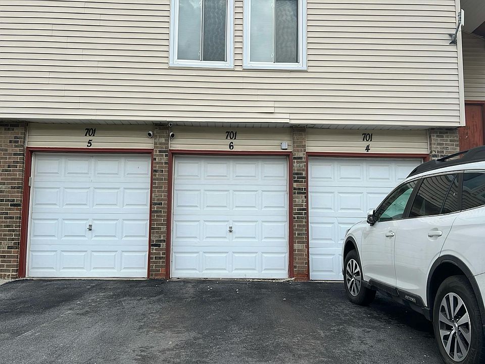 1st image of 701 Spring Ct #6