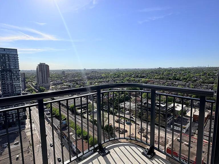 1185 Dupont St #2101 — Photo 17
