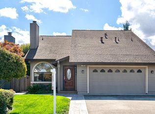 1359 Middlebrook Way, Rohnert Park, CA 94928