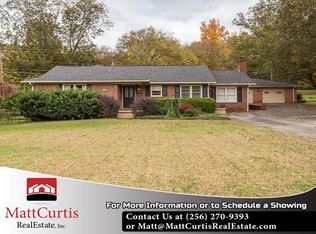 1728 Bide A Wee Dr NE, Huntsville, AL 35801