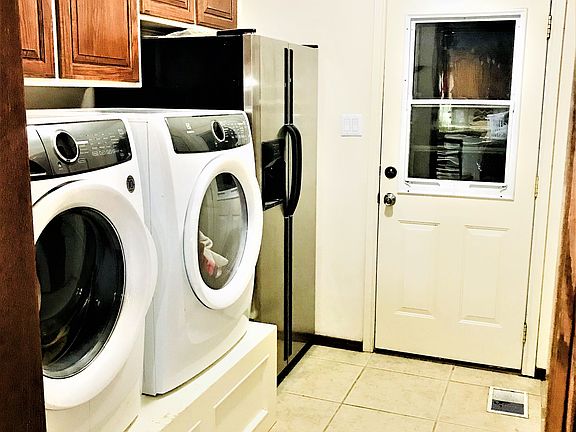 Laundry-space for 2nd fridge