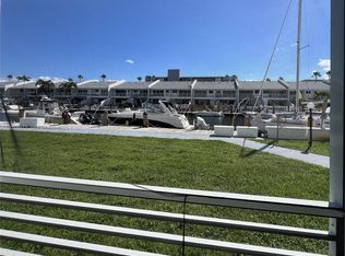 Eden Isles Condo, North Miami Beach, FL 33160