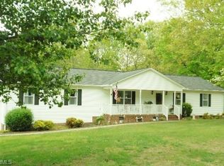 1844 Curry Rd, Kernersville, NC 27284
