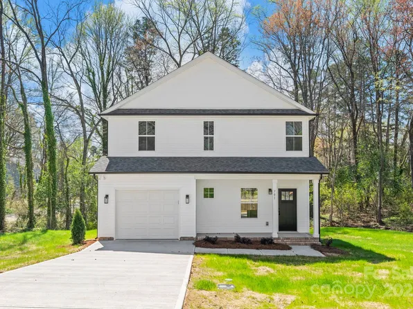 701 Applewood St, Kannapolis, NC 28081