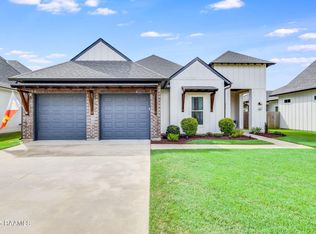 424 Sandy Bay Dr, Broussard, LA 70518