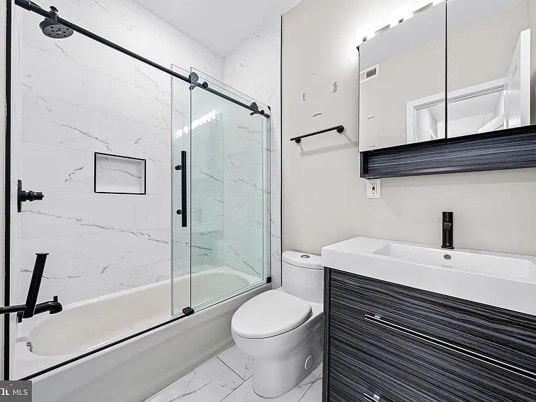 2409 N Hancock St #4 — Photo 24