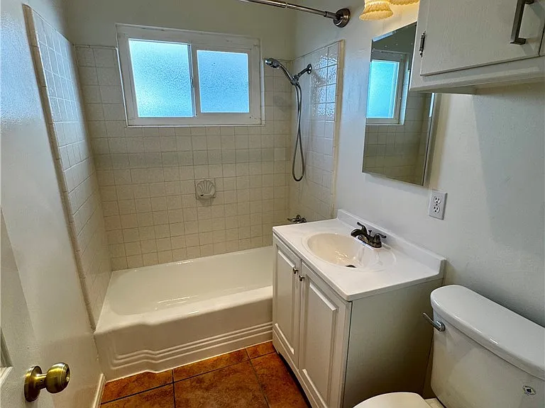209 Avenida Serra #A — Photo 22
