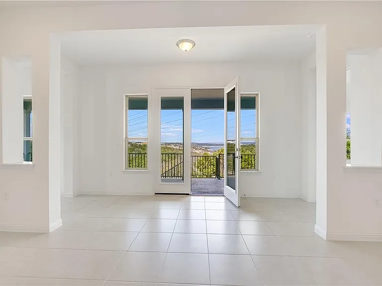 413 Maialina Cv — Photo 2