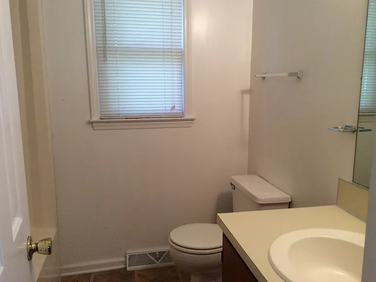 104 E 2nd St #A — Photo 11