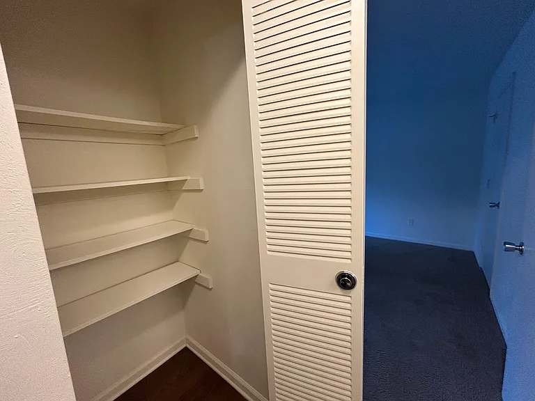Princeton Circle West Apartments — Photo 28