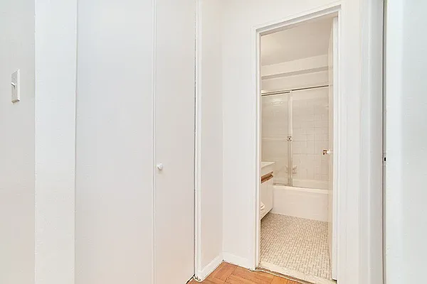 Rented by Living New York | media 13