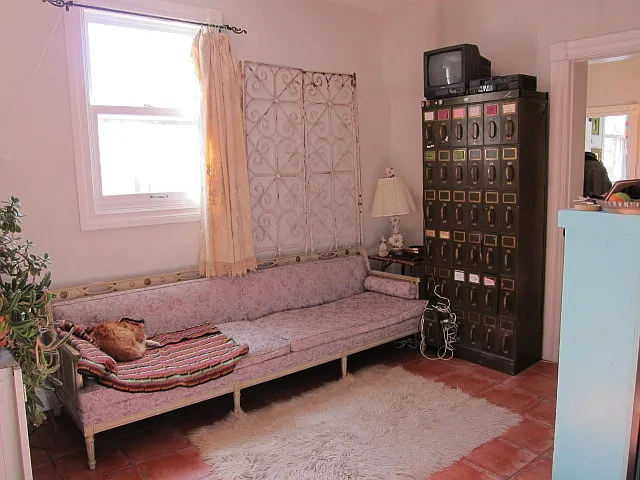 Second bedroom with an option of using it as an additional living room or office( furniture not included)