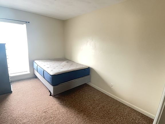 5th image of 1390 Bradley Dr #4B-2Ba-1352Sqft