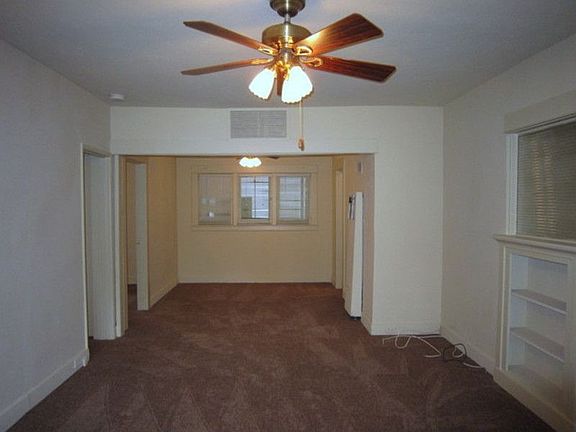 2nd image of 186 N Oak Knoll Ave