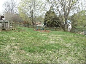 4th image of 319 Hale Meade Dr