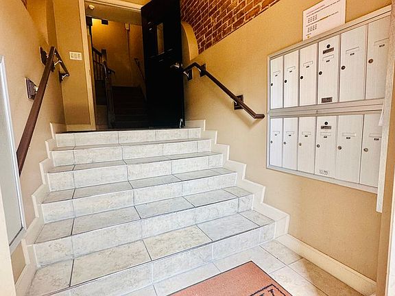 2nd image of 200 E 43rd St APT 204