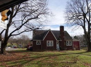 8584 Peebles Rd, Pittsburgh, PA 15237