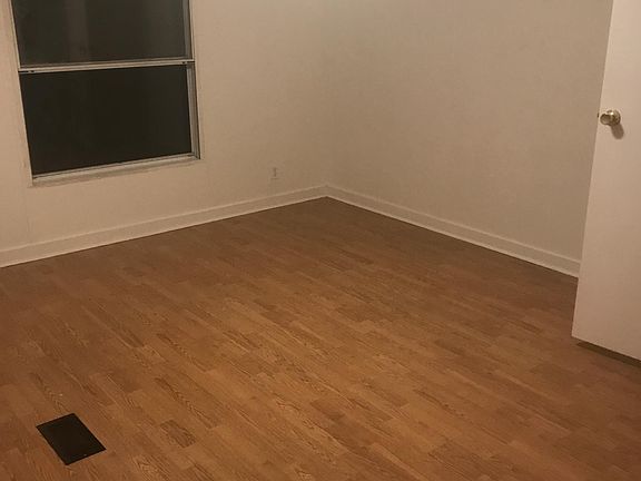 Large Front Bedroom