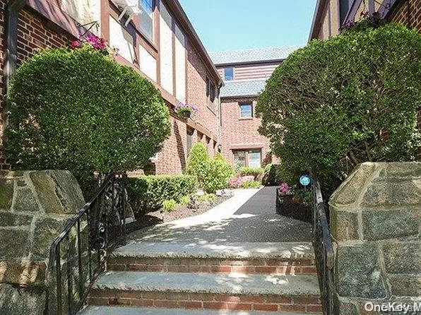 40-40 203rd Street #5B, Bayside, NY 11361