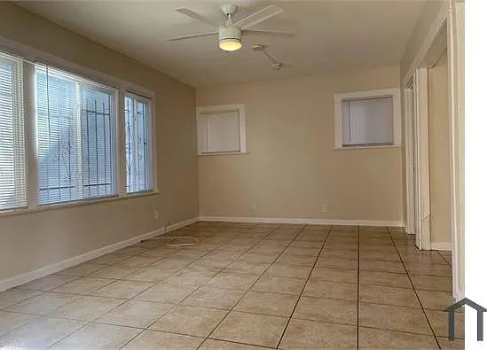 2118 Adair St #14 — Photo 2