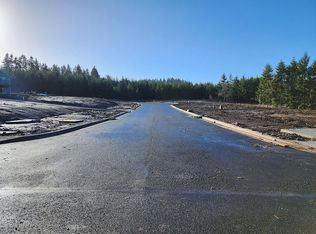 1481 Riley Dr, Silverton, OR 97381