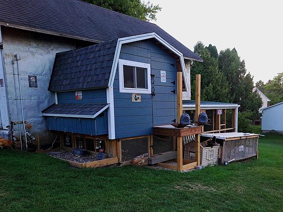 5th image of 449 South Madison Street