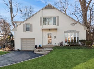 606 Roger Ave, Kenilworth, IL 60043