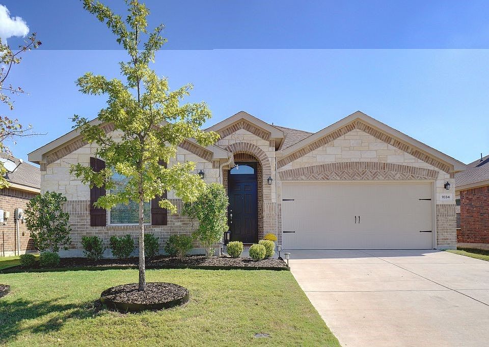 1st image of 1034 N Churchill Dr