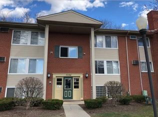 7394 Central St APT 7, Westland, MI 48185