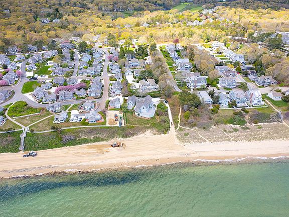 4th image of 10 Wharf Avenue