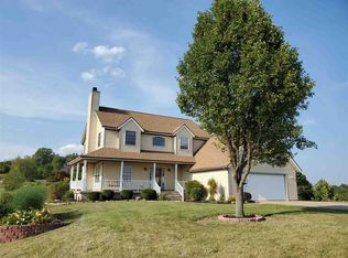 27 Maple Valley Ln, Alexandria, KY 41001