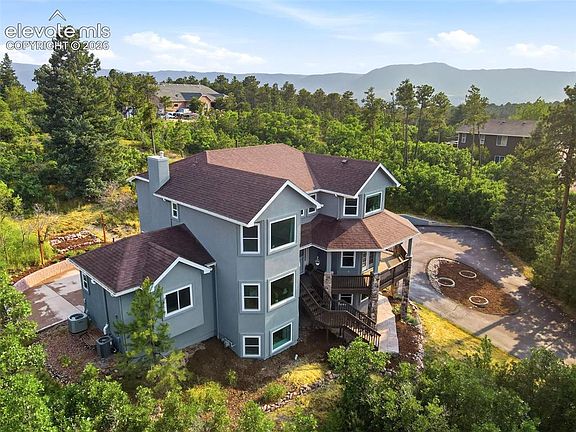 2nd image of 1005 Woodmoor Dr