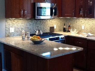 15 Riverview St, Springfield, MA 01108