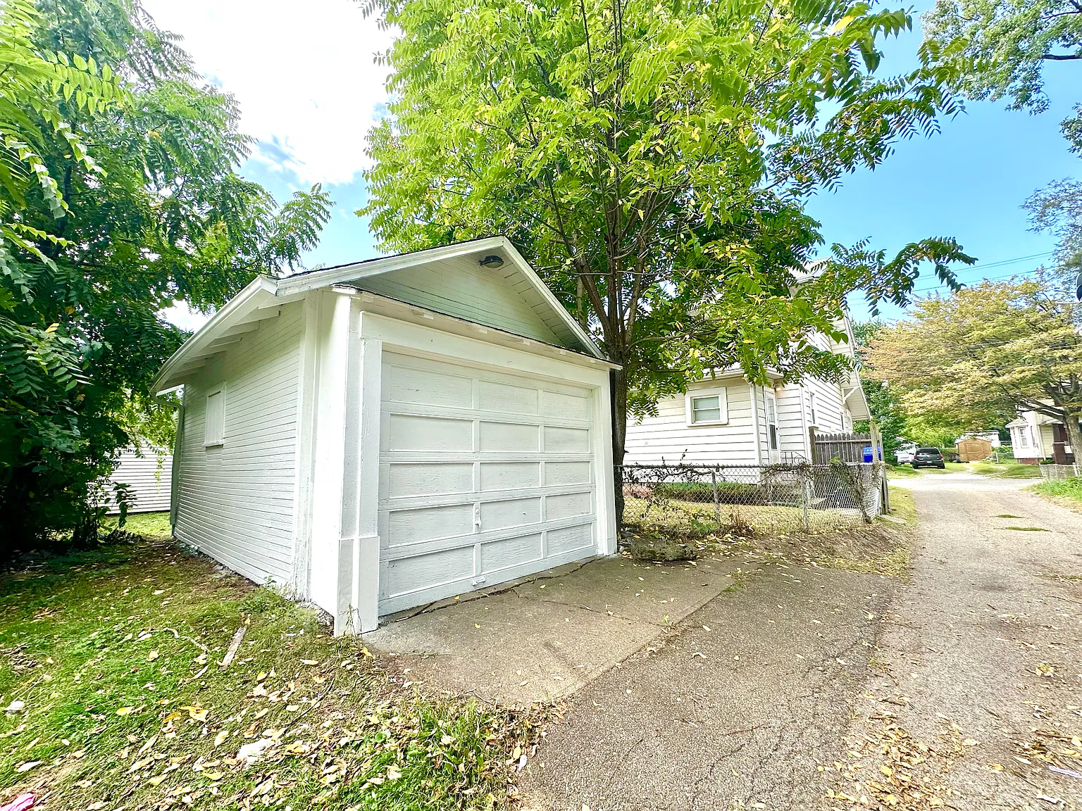 2 bed, 1.5 bath, 1116 sqft, $1,100 — Photo 3