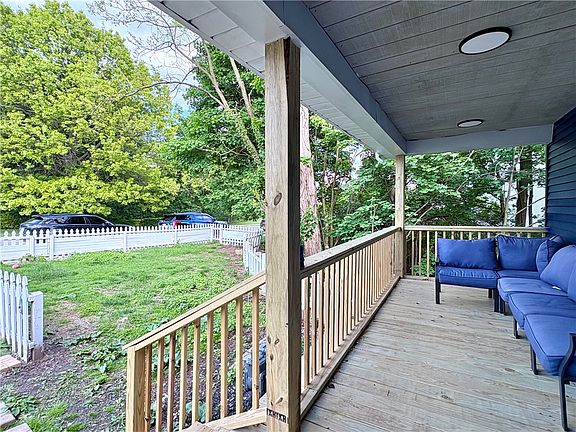 2nd image of 1416 Ridge Ave