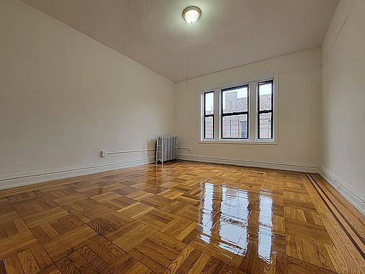 1st image of 25 Vermilyea Ave #48