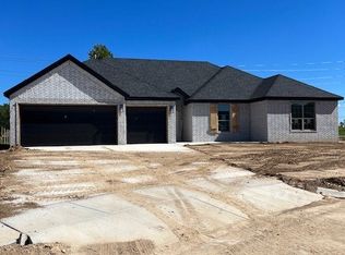 820 Skylar St, Centerton, AR 72719