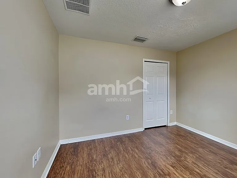 30846 Midtown Ct — Photo 15