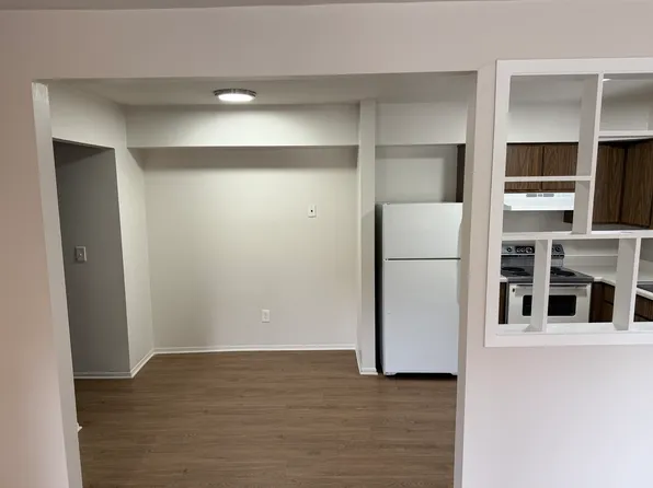 120 Manitou Ln #7, Lake Orion, MI 48362