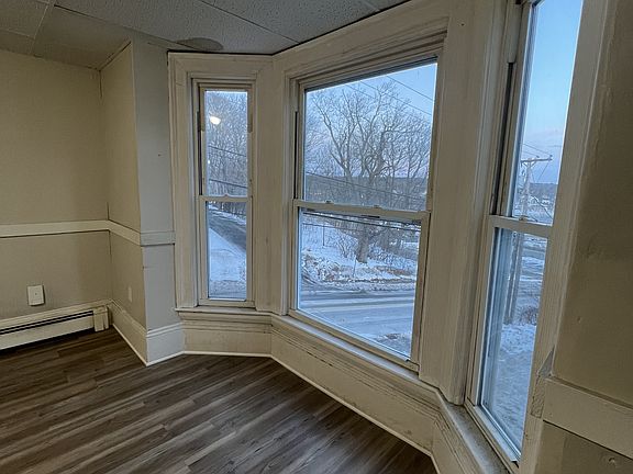 4th image of 22 Highland Ave #3