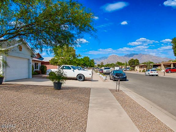 3rd image of 6969 N Northlight Dr